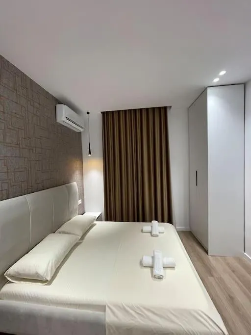 Studio Apt. 98/303 Near City Center Тирана 0*,  Албания